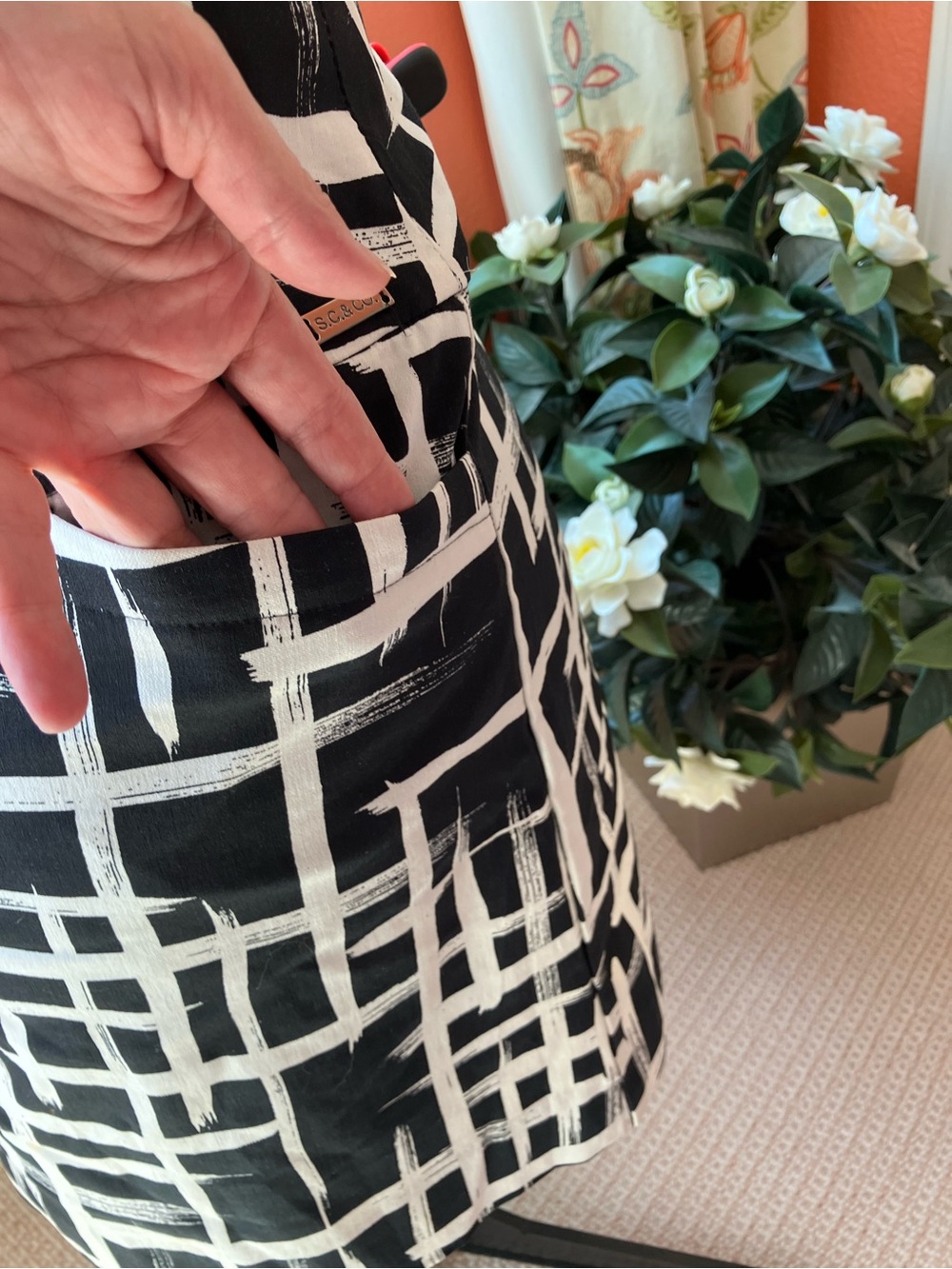 S.C. & Co. Black & White Grid-Print Mini Skirt XXL - Picture 7 of 10